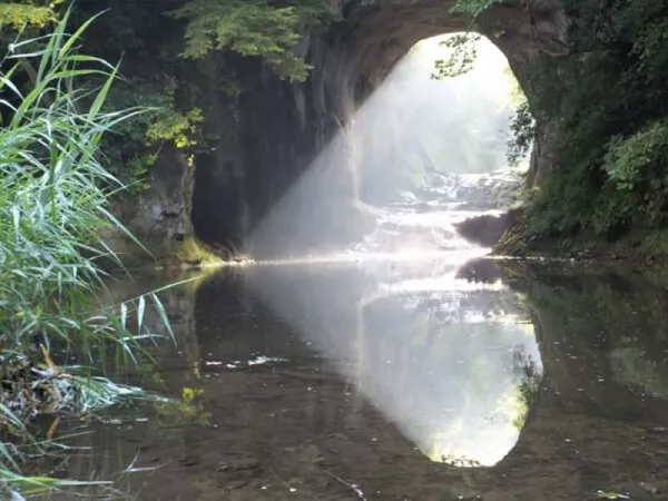 濃溝の滝 水面に反射するハート
