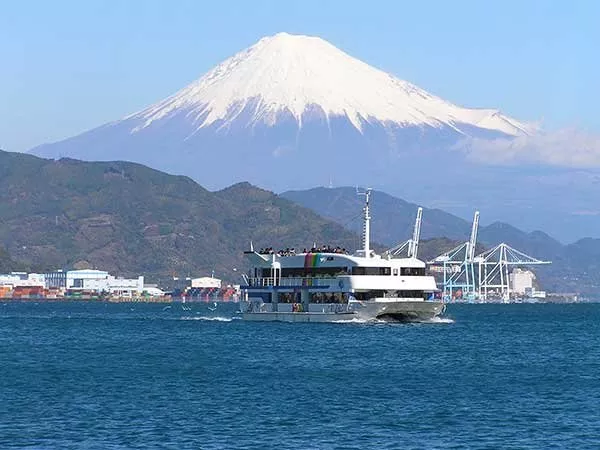 清水湾クルーズ 清水湾と富士山